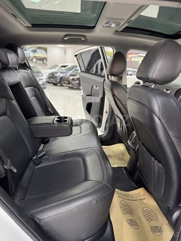 Kia Sportage-16