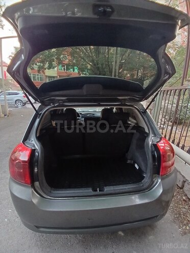 Toyota Corolla 2006, 220,000 km - 1.4 l - Bakı