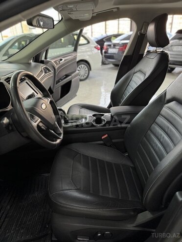 Ford Fusion (North America)-13