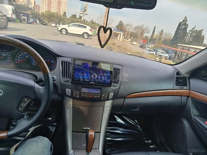 Hyundai Sonata-11