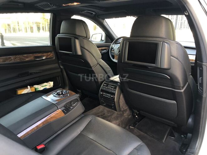 BMW 750 2009, 139,340 km - 4.4 l - Bakı