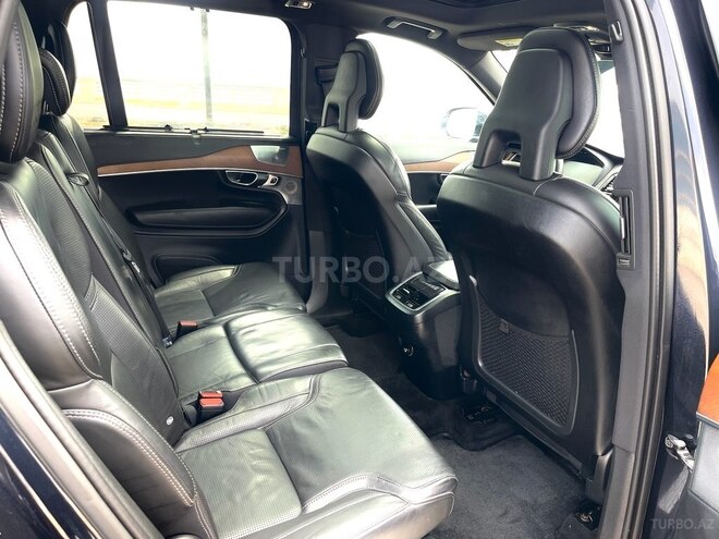 Volvo XC90-14