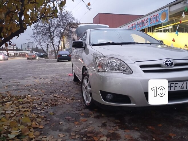 Toyota Corolla 2006, 210,000 km - 1.4 l - Quba