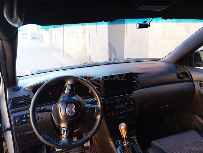 Toyota Corolla 2006, 210,000 km - 1.4 l - Quba