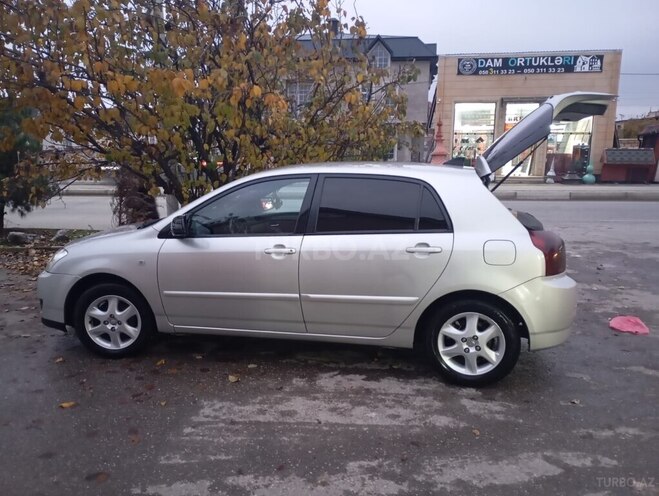 Toyota Corolla 2006, 210,000 km - 1.4 l - Quba