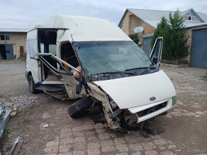 Ford Transit 2000, 512,364 km - 2.4 л - Qazax