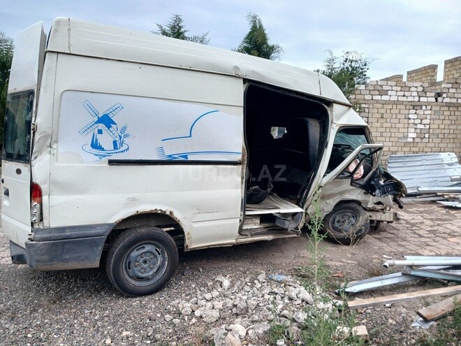 Ford Transit 2000, 512,364 km - 2.4 л - Qazax