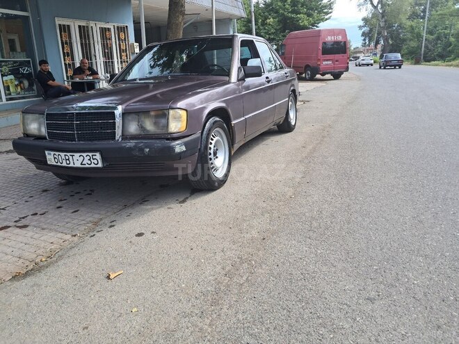 Mercedes 190 1991, 392,000 km - 2.0 l - Qazax