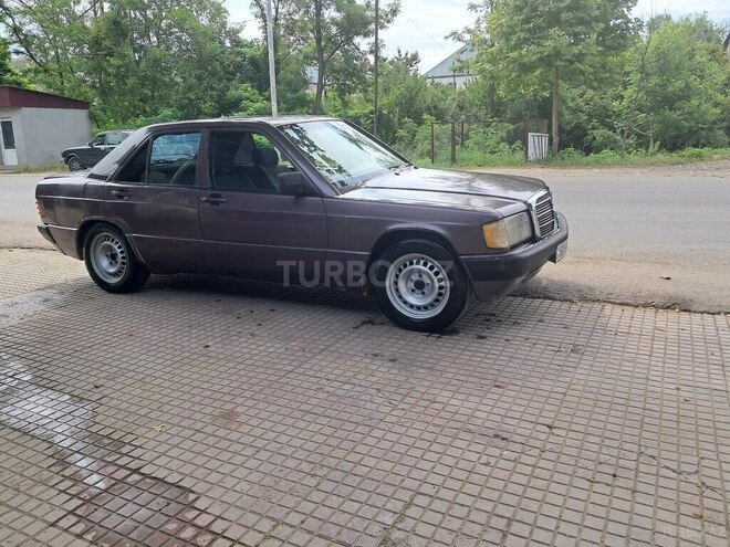Mercedes 190 1991, 392,000 km - 2.0 l - Qazax