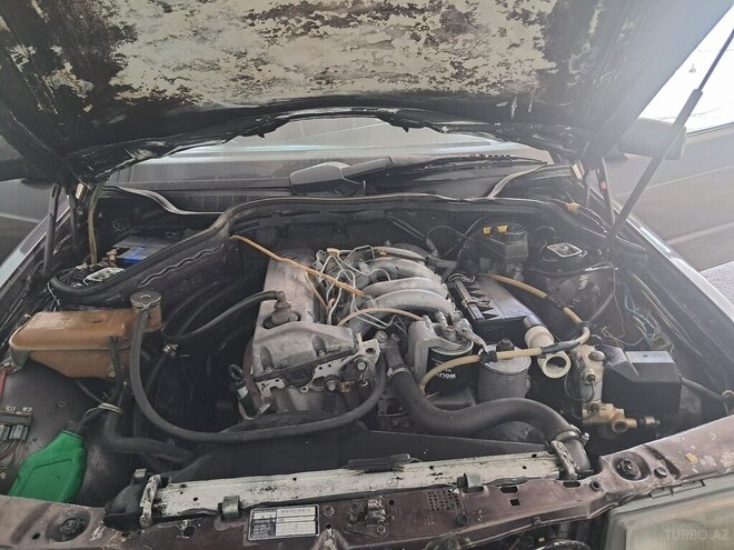Mercedes 190 1991, 392,000 km - 2.0 l - Qazax