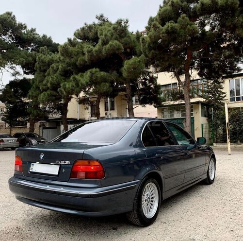 BMW 523 2000, 383,000 km - 2.5 l - Bakı