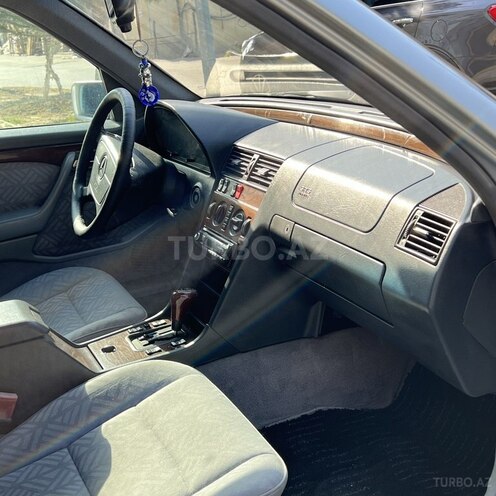 Mercedes C 200 1995, 258,085 km - 2.0 l - Sumqayıt