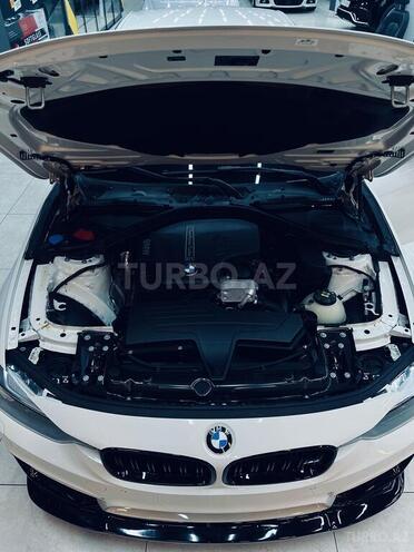 BMW 320-3