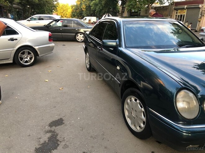 Mercedes E 220 d 1999, 476,000 km - 2.2 л - Gəncə