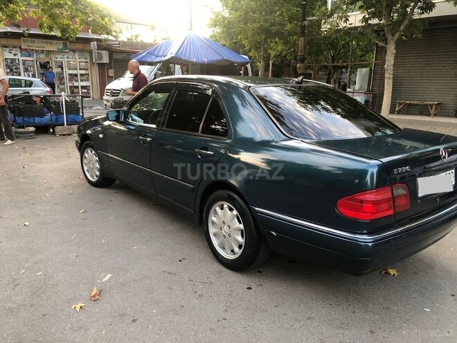 Mercedes E 220 d 1999, 476,000 km - 2.2 л - Gəncə