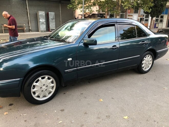 Mercedes E 220 d 1999, 476,000 km - 2.2 л - Gəncə