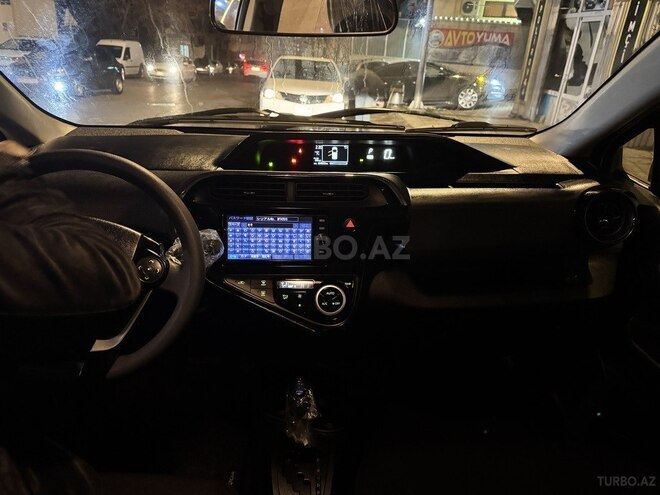 Toyota Aqua 2017, 122,000 km - 1.5 l - Bakı