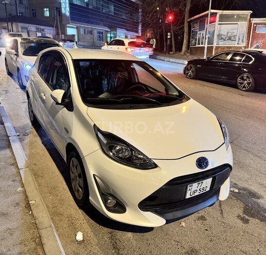 Toyota Aqua 2017, 122,000 km - 1.5 l - Bakı