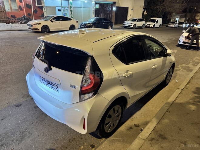 Toyota Aqua 2017, 122,000 km - 1.5 l - Bakı