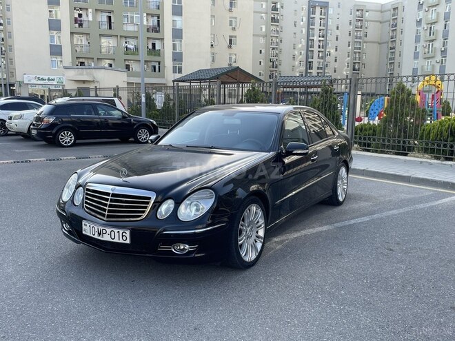 Mercedes E 280-1