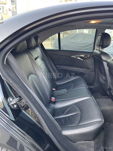 Mercedes E 280-9