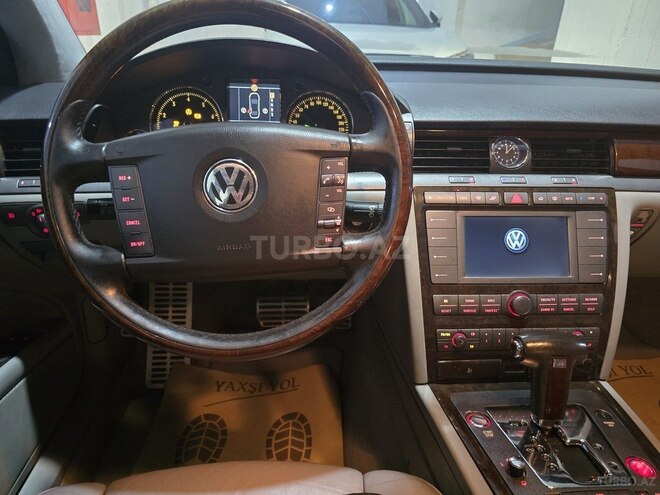 Volkswagen  2004, 125,000 km - 4.2 l - Bakı
