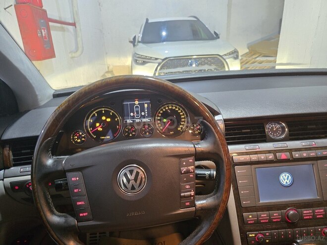 Volkswagen  2004, 125,000 km - 4.2 l - Bakı