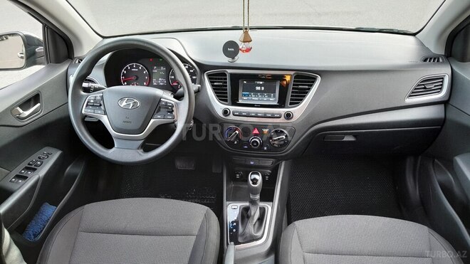 Hyundai Accent 2018, 29,600 km - 1.6 л - Bakı