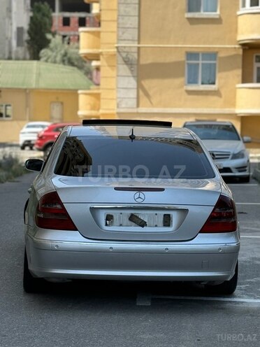 Mercedes E 270 2003, 320,000 km - 2.7 л - Sumqayıt