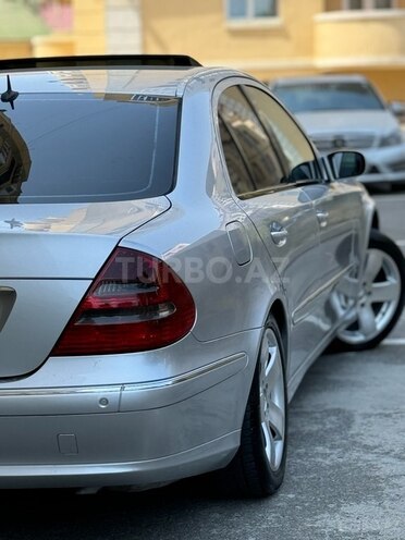 Mercedes E 270 2003, 320,000 km - 2.7 л - Sumqayıt