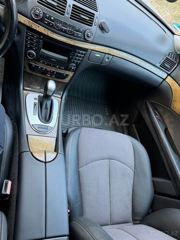 Mercedes E 270 2003, 320,000 km - 2.7 л - Sumqayıt