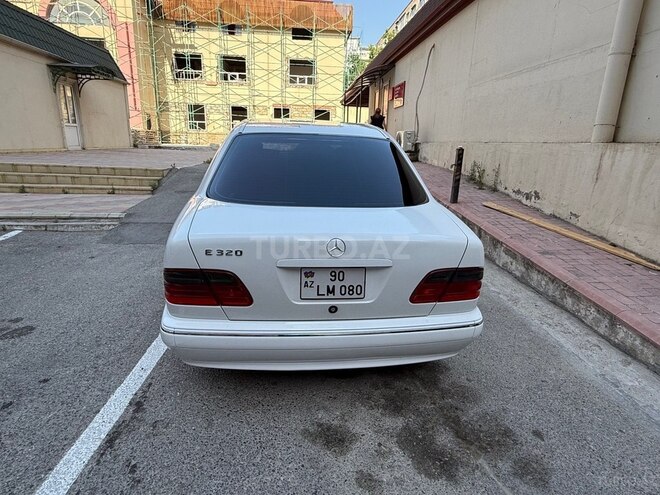 Mercedes E 320 2000, 253,000 km - 3.2 l - Bakı