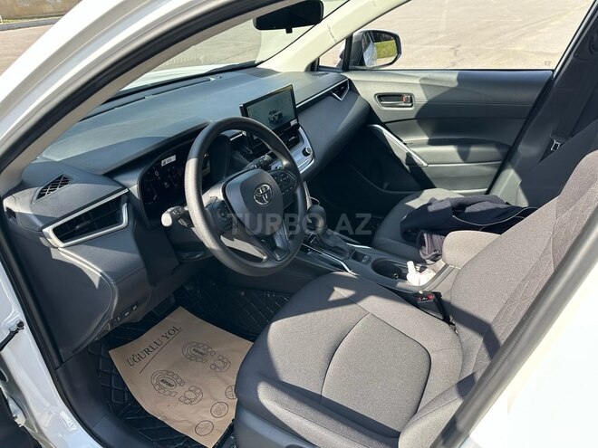 Toyota Corolla Cross 2024, 10,500 km - 2.0 л - Bakı