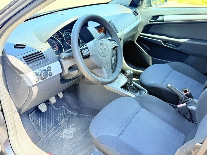 Opel Astra 2005, 130,000 km - 1.4 l - Tovuz