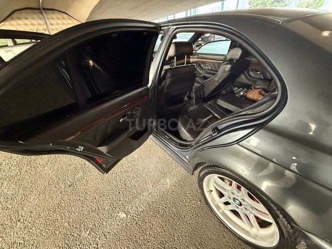 BMW 530 2001, 239,000 km - 3.0 l - Bakı
