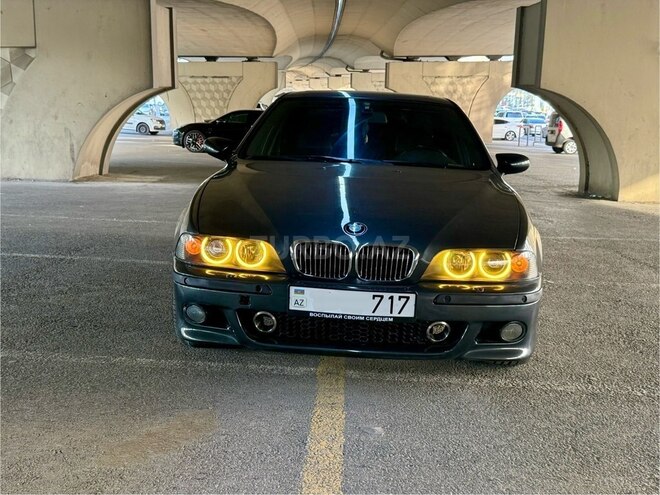 BMW 530 2001, 239,000 km - 3.0 l - Bakı