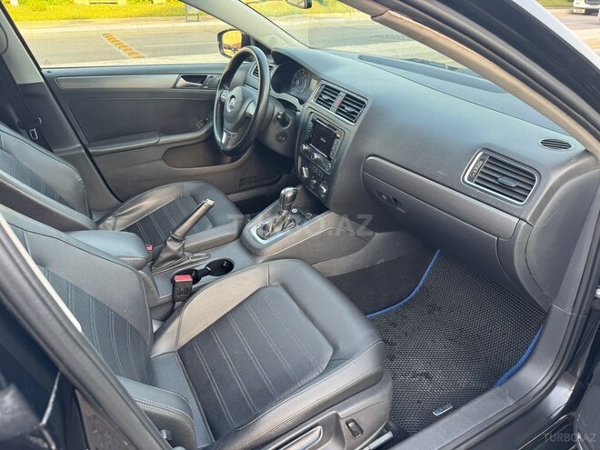 Volkswagen Jetta 2014, 190,000 km - 1.8 l - Bakı