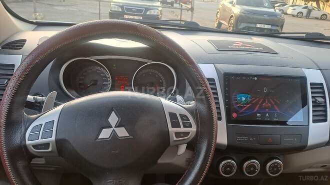 Mitsubishi Outlander 2008, 243,500 km - 3.0 l - Bakı