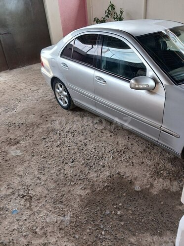 Mercedes C 240 2000, 366,657 km - 2.4 l - Şirvan