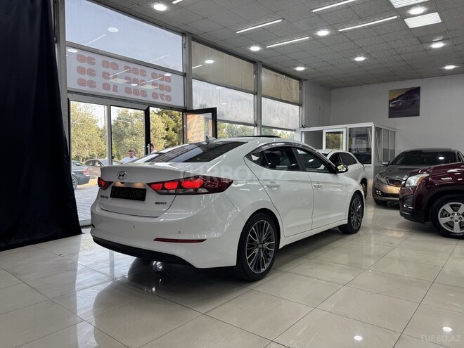 Hyundai Avante 2016, 182,000 km - 1.6 л - Sumqayıt
