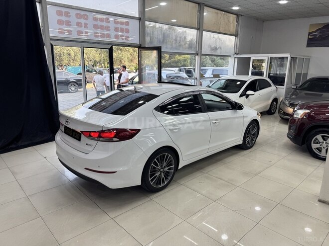 Hyundai Avante 2016, 182,000 km - 1.6 л - Sumqayıt