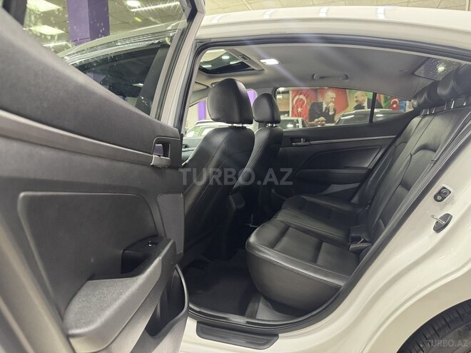 Hyundai Avante 2016, 182,000 km - 1.6 л - Sumqayıt
