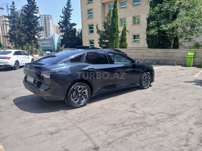 Toyota bZ3 2024, 34,000 km - 0.0 л - Bakı