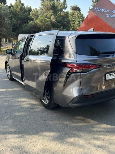 Toyota Sienna 2021, 86,000 km - 2.5 l - Bakı