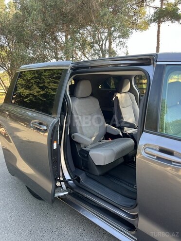 Toyota Sienna 2021, 86,000 km - 2.5 l - Bakı