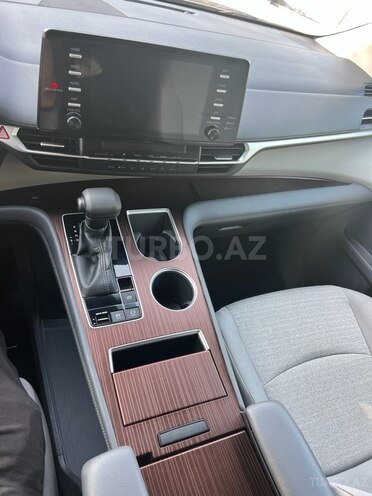 Toyota Sienna 2021, 86,000 km - 2.5 l - Bakı