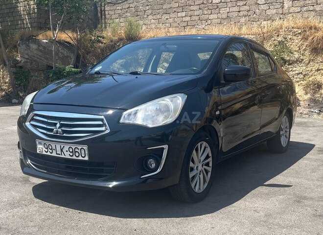 Mitsubishi Attrage 2014, 172,000 km - 1.2 л - Bakı