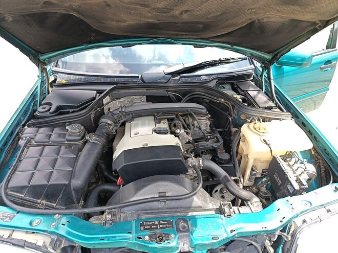 Mercedes C 200 1999, 323,246 km - 2.0 л - Şirvan