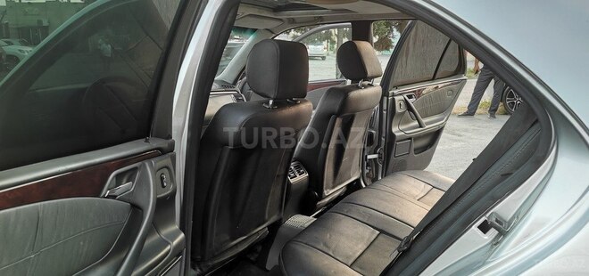 Mercedes E 220 d 2001, 287,000 km - 2.2 l - Bakı