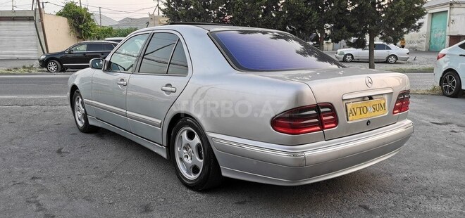 Mercedes E 220 d 2001, 287,000 km - 2.2 l - Bakı